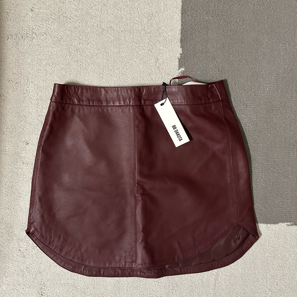 BB Dakota women’s burgundy leather skirt size 0